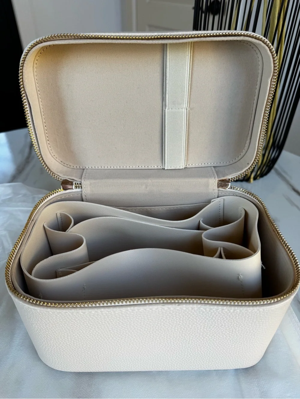 Travel Makeup Case - Compact Cosmetic Organizer - Cream